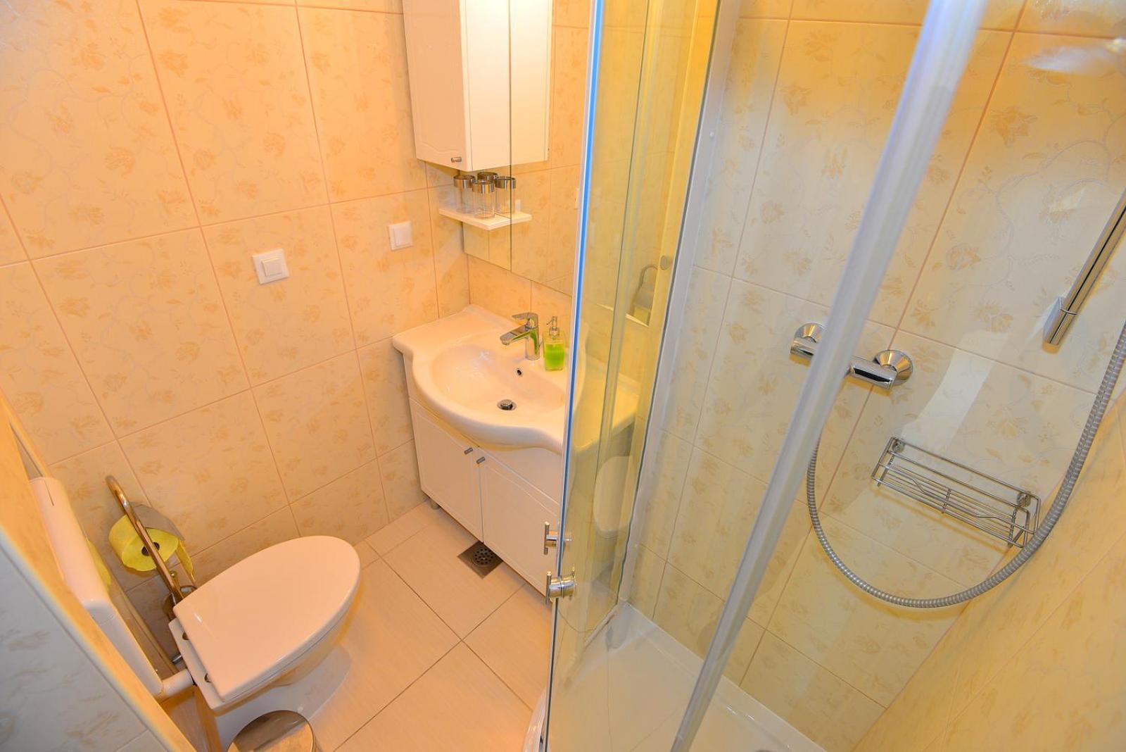 Apartments Jakovic Brela Room photo