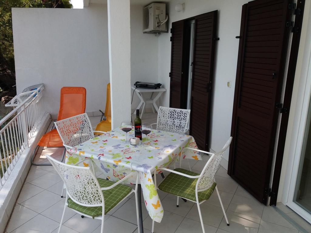 Apartments Jakovic Brela Exterior photo