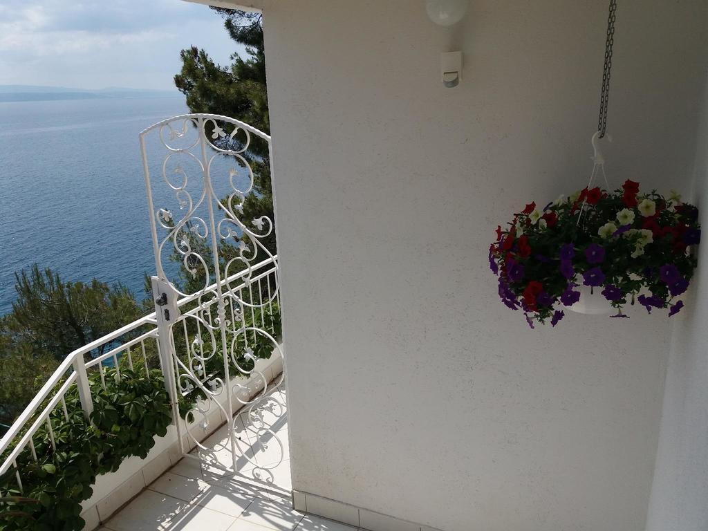 Apartments Jakovic Brela Exterior photo